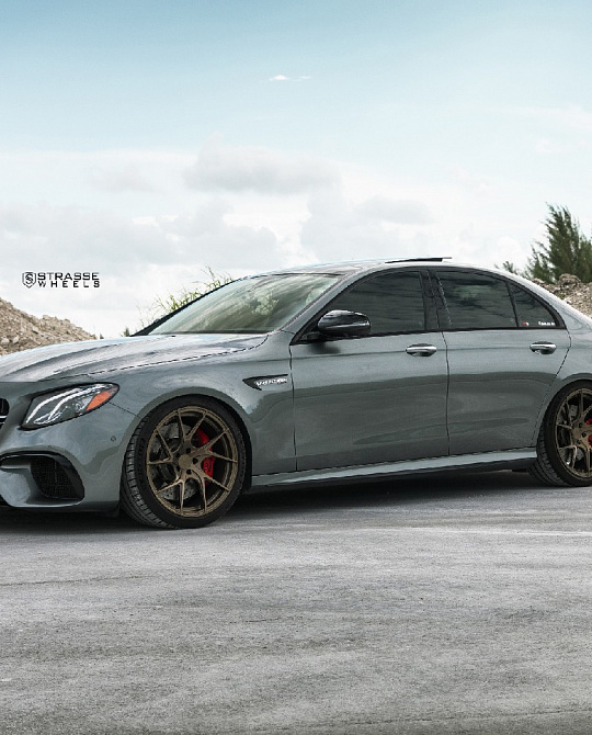 Фото дисков SM5RT Deep Concave Monoblock Сатиновая темная бронза на Mercedes-Benz E-Class (W213, S213, C238)