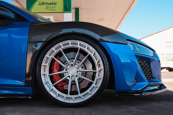 Фото дисков Bola FP3 Глянцевый лак на Audi R8 (4S)
