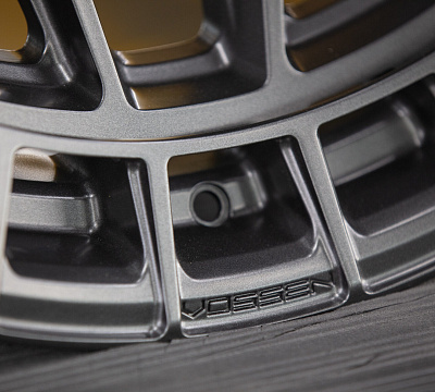 Vossen HFX-1 (8-Lug)