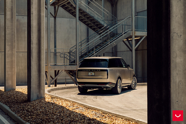 Фото дисков Vossen HF-8 Глянцевый лак на Land Rover Range Rover V