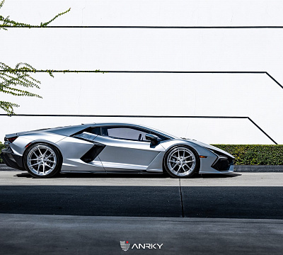 Фото дисков Anrky XR-301 на Lamborghini Revuelto