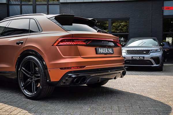 Фото дисков Anrky AN17 Черный глянец на Audi Q8