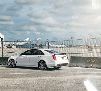 Фото дисков Vossen HF-5 на Cadillac CTS III
