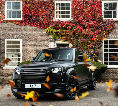Фото дисков Kahn Type 57 RS на Land Rover Defender II