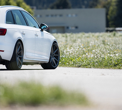 Фото дисков Vossen VFS-1 на Audi A/S/RS 4 (B9)