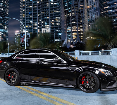 Фото дисков Strasse Wheels SM5R Deep Concave Monoblock на Mercedes-Benz C-Class (W205)