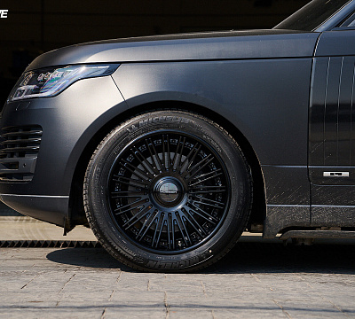 Фото дисков Vossen S17-14 (3-Piece) на Land Rover Range Rover IV