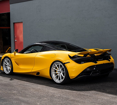 Фото дисков Anrky AN38 на McLaren 720S