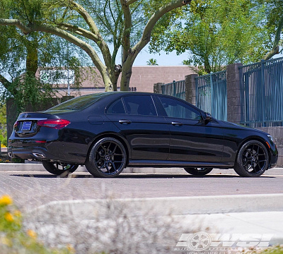 Фото дисков Giovanna Haleb на Mercedes-Benz E-Class (W213, S213, C238)