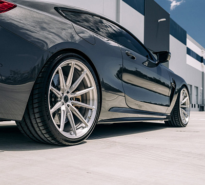 Фото дисков Brixton Forged R11-R на BMW 8/M8