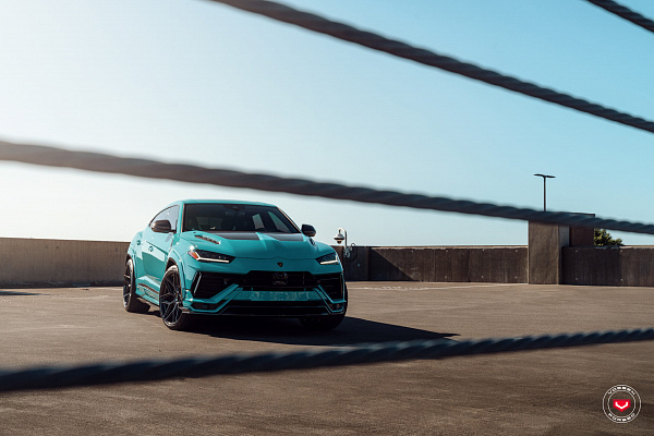 Фото дисков Vossen S21-08 Глянцевый тонированный лак на Lamborghini Urus