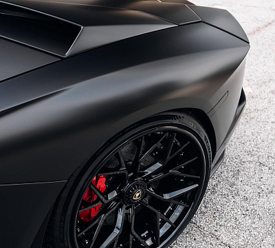 Фото дисков Brixton Forged TR05 на Lamborghini Aventador
