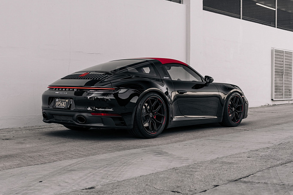 Фото дисков Brixton Forged CM5-RS Черный матовый на Porsche 911 VIII