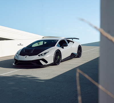 Фото дисков HRE P103 на Lamborghini Huracan