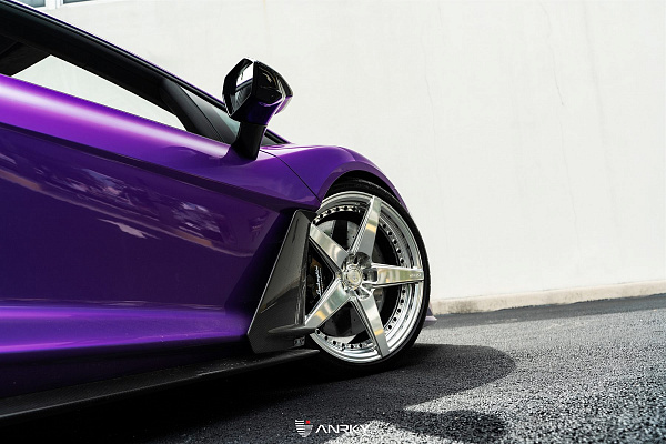 Фото дисков Anrky RS5.2 Полированный лак на Lamborghini Revuelto