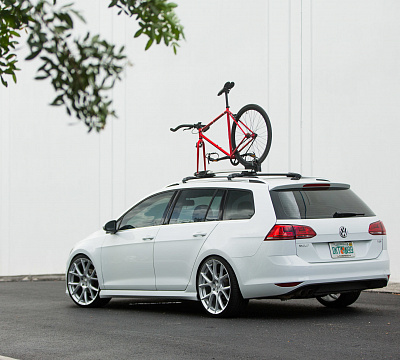 Фото дисков Vossen VFS-6 на Volkswagen Golf VII