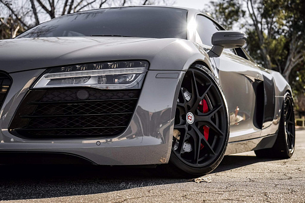 Audi R8