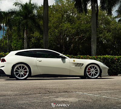 Фото дисков Anrky AN28 на Ferrari GTC4Lusso