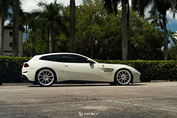 Фото дисков Anrky AN28 Полированный лак на Ferrari GTC4Lusso