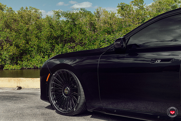 Фото дисков Vossen S17-14 Черный глянец на BMW 7 (G70)