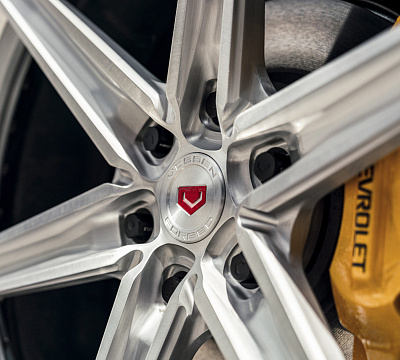 Фото дисков Vossen M-X5 (3-Piece) на Chevrolet Silverado IV