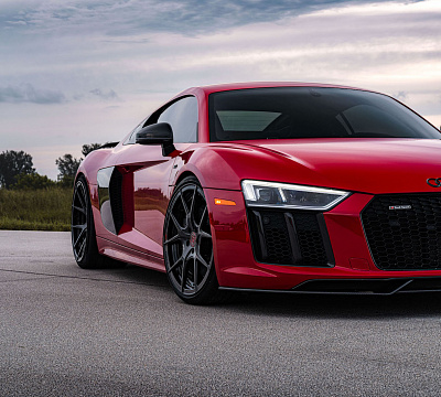 Фото дисков Strasse Wheels SM5R Deep Concave Duoblock на Audi R8 (4S)