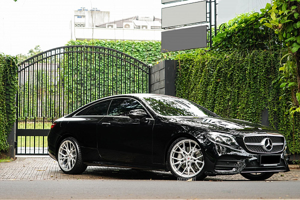 Фото дисков Vossen M-X3 Сатиновый лак на Mercedes-Benz E-Class (W213, S213, C238)