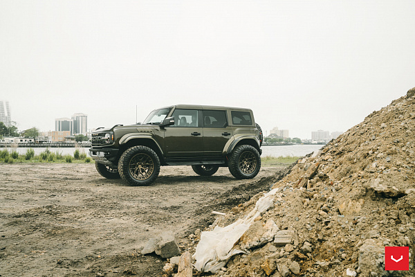 Фото дисков Vossen HFX-1 (6-Lug) Сатиновое темное золото на Ford Bronco