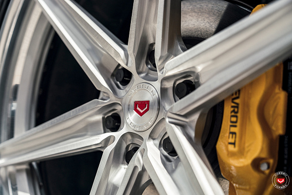 Фото дисков Vossen M-X5 (3-Piece) Глянцевый лак на Chevrolet Silverado IV