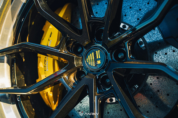 Фото дисков Anrky AN31 Черный глянец на Chevrolet Corvette C8