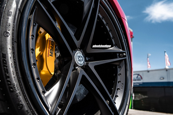 Фото дисков HRE S207 Черный сатин на Ferrari 458