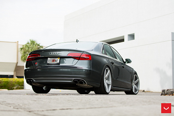 Фото дисков Vossen CV3 Серебро на Audi A/S 8 (D4)