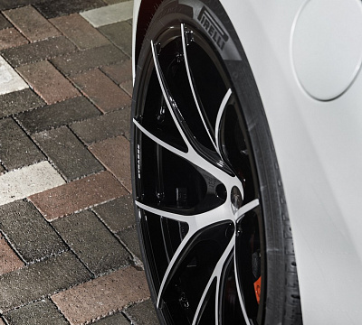 Фото дисков Strasse Wheels SM5R Deep Concave Monoblock на Ferrari 488