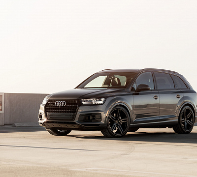 Фото дисков Vossen HF-1 на Audi Q7 (4M)
