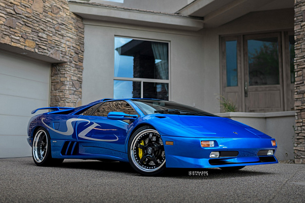 Фото дисков Strasse Wheels S5 Performance Черный глянец на Lamborghini Diablo