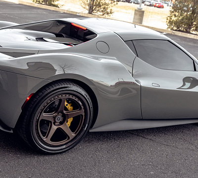 Фото дисков Brixton Forged TR05 на Ferrari 296