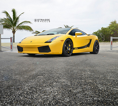 Фото дисков Strasse Wheels SM5R Deep Concave Monoblock на Lamborghini Gallardo