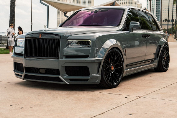 Фото дисков Anrky AN20 Черный глянец на Rolls-Royce Cullinan
