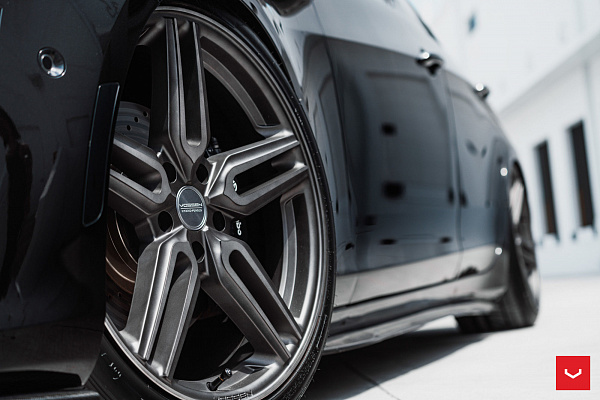 Фото дисков Vossen HF-1 Сатиновый графит на Cadillac CTS II