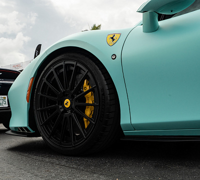 Фото дисков Strasse Wheels SV15 Deep Concave Duoblock на Ferrari F8