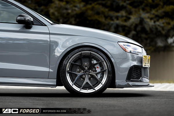 Фото дисков BC Forged HCS21 Глянцевый темный лак на Audi A/S/RS 3 (8V)