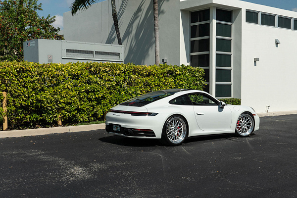 Фото дисков HRE 520 Глянцевый лак на Porsche 911 VIII