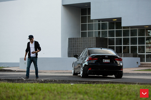 Фото дисков Vossen CV3 Серебро на Lexus IS II