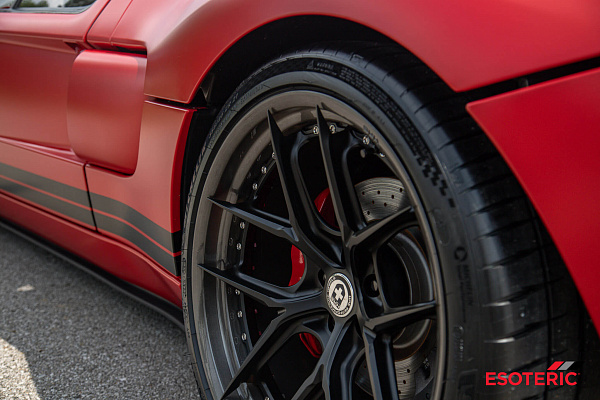 Фото дисков HRE S101SC Глянцевый темный лак на Ford GT I