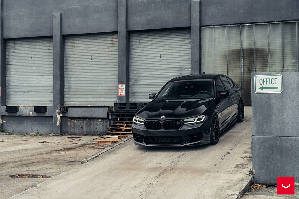 Фото дисков Vossen HF-7 Черный глянец на BMW 5/M5 (G30/F90)