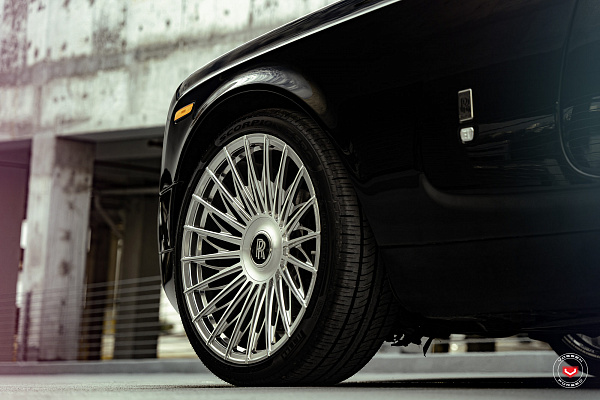 Фото дисков Vossen S17-15T Глянцевый лак на Rolls-Royce Phantom