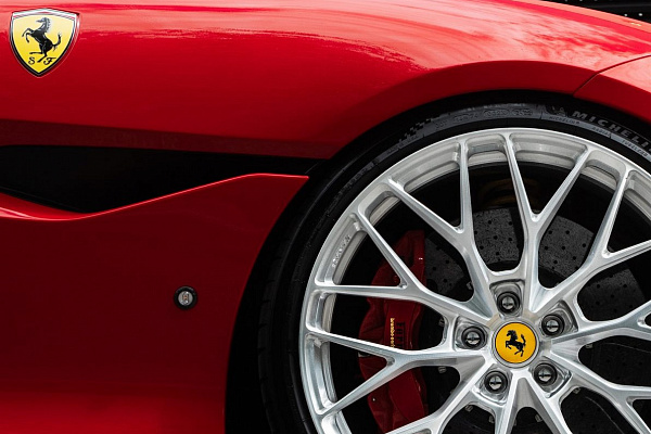 Фото дисков Anrky AN10 Глянцевый лак на Ferrari Portofino