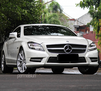 Фото дисков Vossen VFS-10 на Mercedes-Benz CLS (C218)