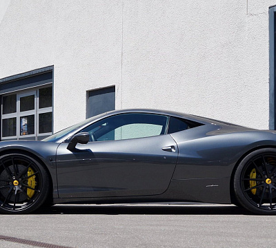 Фото дисков HRE P104 на Ferrari 458