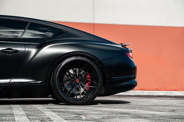 Фото дисков Anrky S1-X1 Черный глянец на Bentley Continental GT III